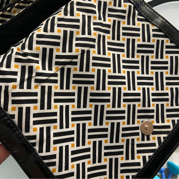 VERA BRADLEY TRAPEZE CROSSTOWN CROSSBODY QUILTED SHOULDER BAG - Picture 10 of 10